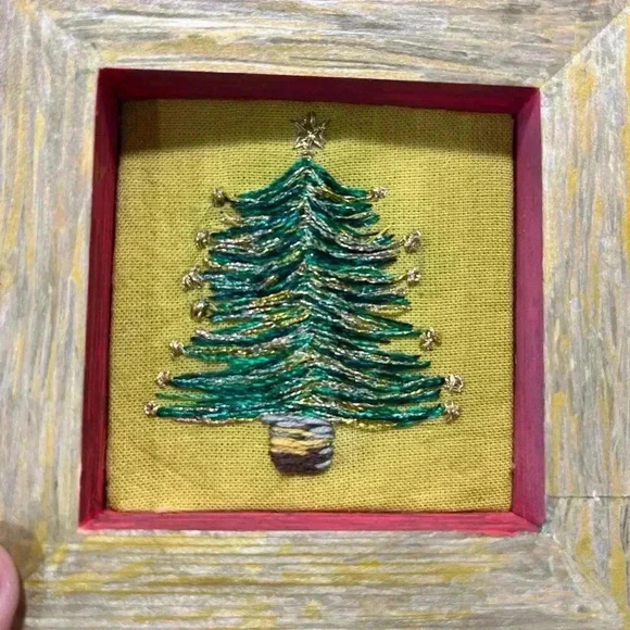 Handcrafted Green Christmas Tree Wall Art - Picture 1 of 3